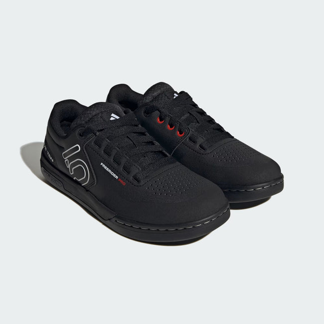 5 ten flat pedal shoes Five Ten Men's Freerider Pro Flat Shoes