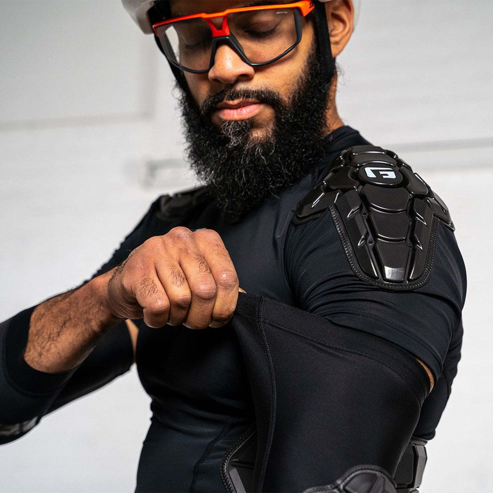 G-Form Pro-X3 Compression Shirt-Black-Black – J&R Bicycles, Inc.