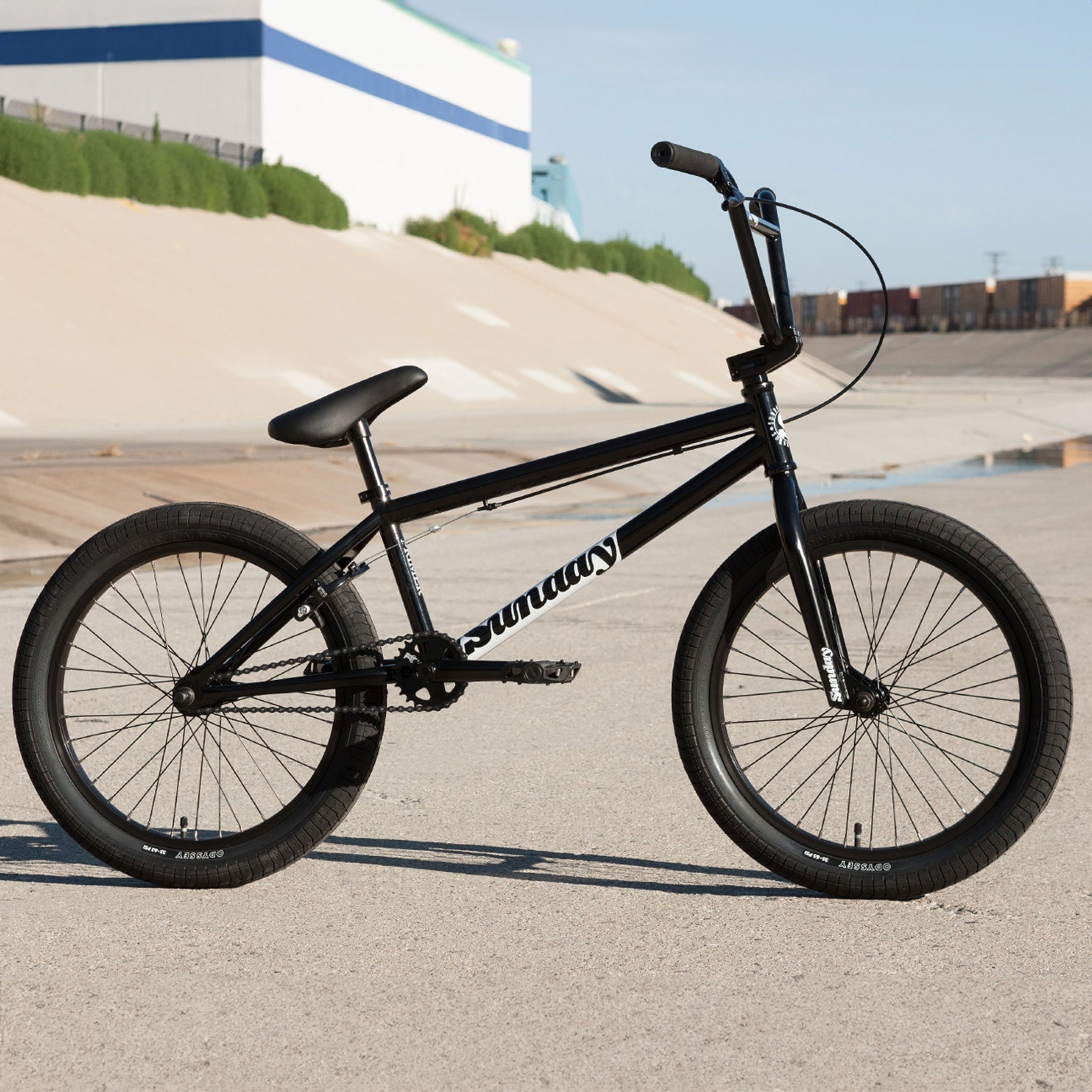 Sunday Primer 21inTT BMX Freestyle Bike-Gloss Black – J&R Bicycles, Inc.