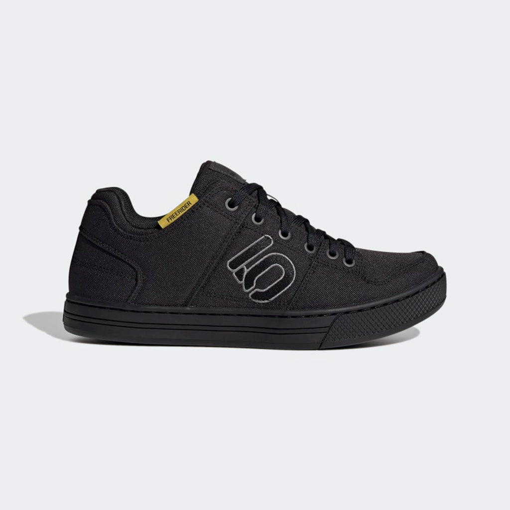 期間限定30％OFF! Adidas Solid Black/DGH Shoes-Core Canvas Freerider Ten Five 26cm～