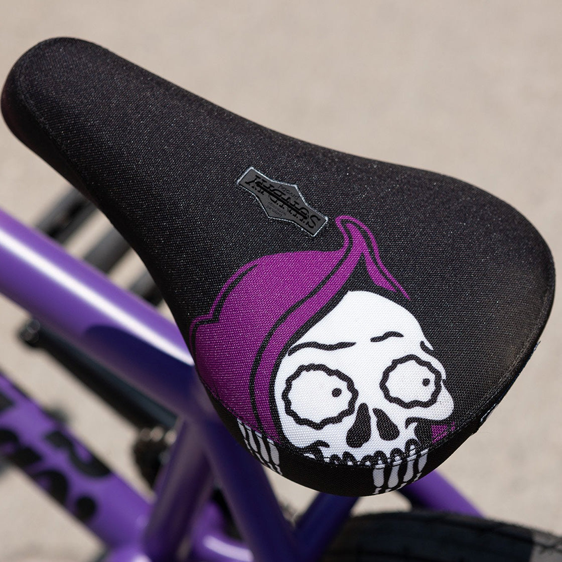 Sunday Street Sweeper RHD 20.75TT BMX Bike-Matte Hot Pink/Grape