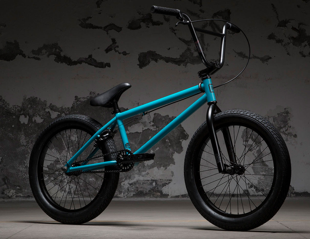 Kink 2018 Curb BMX Freestyle Bike-Matte Retro Turquoise at